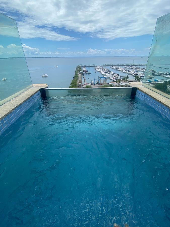 Apto Vista Mar Na Av Contorno * Salvador